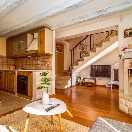Vila Bajnice Sleeps 8 Pool Air Con Wifi *